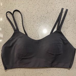 Lululemon Like A Cloud Light Support Sports Bra - Black
